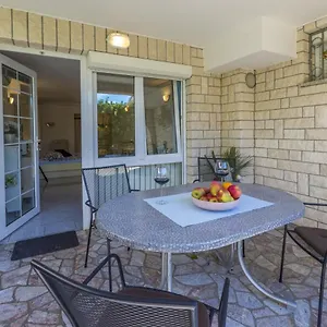 https://nina-crikvenica-51260.primorje-gorskikotar.com